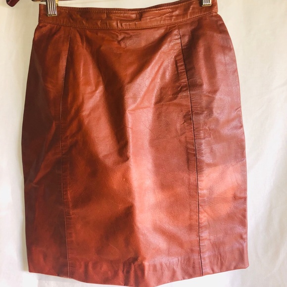 Dresses & Skirts - High waisted vintage Leather Skirt